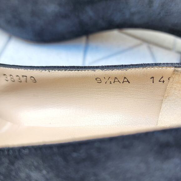 Salvatore Ferragamo Suede Cap Toe Pumps Heels 9.5 Vintage - Picture 6 of 10